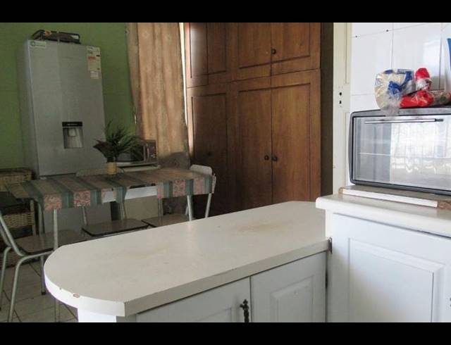 3 BEDROOM HOUSE FOR SALE IN KENILWORTH
